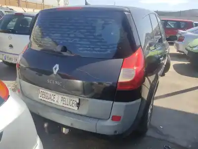 Veículo de Sucata renault scenic ii i- music do ano 2008 alimentado f9qj8