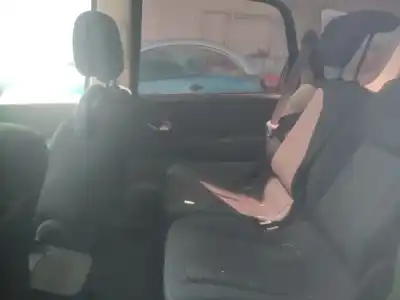 Veículo de Sucata renault scenic ii i- music do ano 2008 alimentado f9qj8