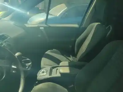 Veículo de Sucata renault scenic ii i- music do ano 2008 alimentado f9qj8