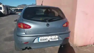 Véhicule à la ferraille ALFA ROMEO 147 (190)  de l'année 2001 alimenté 937A2000