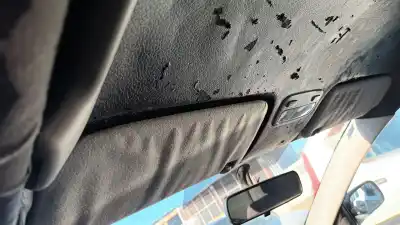 Véhicule à la ferraille toyota corolla (e12) 2.0 d-4d linea luna berlina de l'année 2002 alimenté 1cdftv