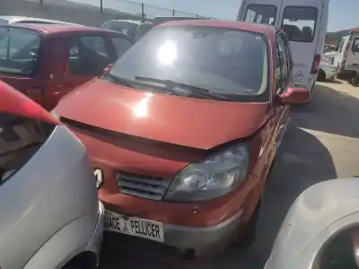 Sloopvoertuig renault scenic ii emotion van het jaar 2004 aangedreven k9k832