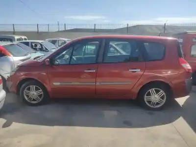 Verschrottungsfahrzeug RENAULT SCENIC II Emotion des Jahres 2004 angetrieben K9K832