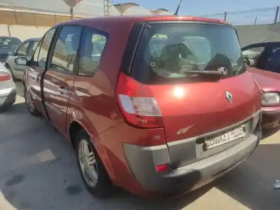 Sloopvoertuig renault scenic ii emotion van het jaar 2004 aangedreven k9k832