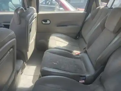 Sloopvoertuig renault scenic ii emotion van het jaar 2004 aangedreven k9k832