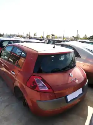 Sloopvoertuig RENAULT MEGANE II BERLINA 3P  van het jaar 2002 aangedreven 