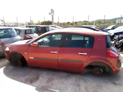 Verschrottungsfahrzeug renault megane ii berlina 3p confort authentique des jahres 2002 angetrieben 