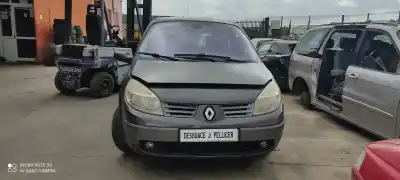 Verschrottungsfahrzeug RENAULT SCENIC II  des Jahres 2004 angetrieben K9K D7