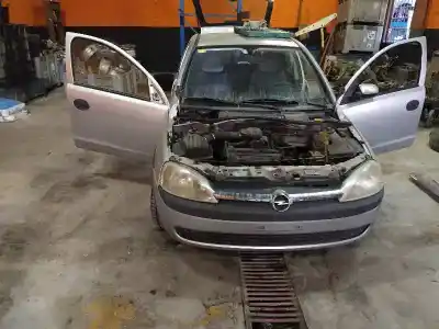 Veicolo di demolizione opel corsa c comfort dell'anno 2000 alimentato z12xe