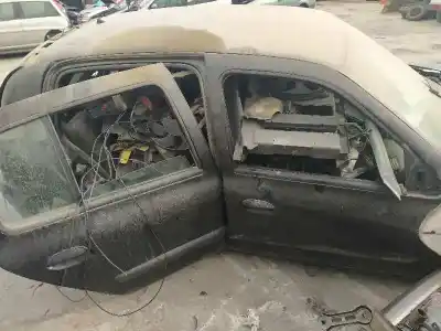 Scrapping Vehicle renault clio ii fase ii (b/cb0) authentique confort of the year 2004 powered 