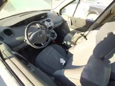 Scrapping Vehicle renault scenic ii confort expression of the year 2004 powered f9q812