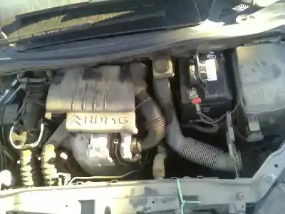 Veículo de Sucata citroen c4 berlina collection do ano 2006 alimentado 9hzdv6ted4