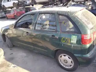 Veicolo di demolizione seat ibiza (6k1) select dell'anno 2001 alimentato aqm