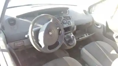 Scrapping Vehicle renault scenic ii confort authentique of the year 2003 powered k9k