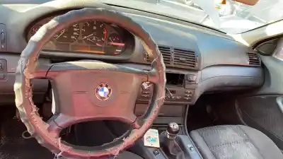 Veicolo di demolizione bmw serie 3 berlina (e46) 320d dell'anno 1999 alimentato ja