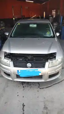 Veicolo di demolizione FIAT STILO MULTI WAGON (192) 1.6 16V dell'anno 2004 alimentato 182B6000