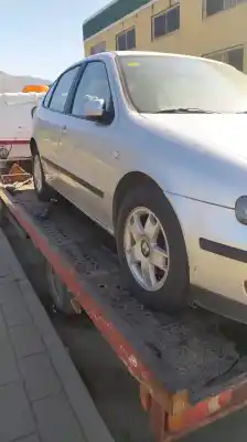 Veículo de Sucata seat leon (1m1) signo do ano 2001 alimentado asv