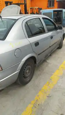 Veículo de Sucata opel astra g berlina comfort do ano 2000 alimentado x16xel