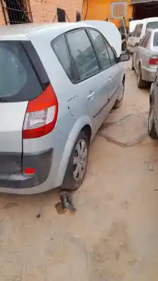 Scrapping Vehicle renault scenic ii authentique of the year 2018 powered f9q812
