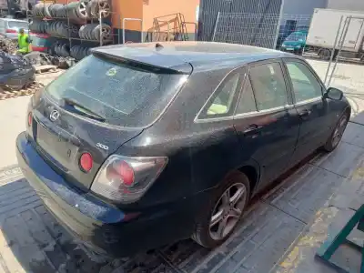 Veículo de Sucata lexus is 300 (jce10) 3.0 premium do ano 2002 alimentado 2jz-ge