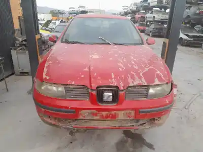 Veículo de Sucata SEAT LEON (1M1) Signo do ano 2005 alimentado BCB