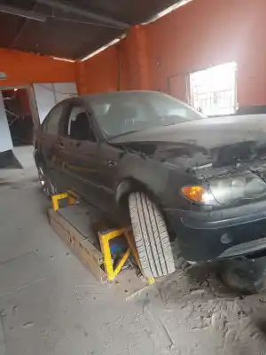 Veicolo di demolizione bmw serie 3 berlina (e46) 318i dell'anno 2002 alimentato n46b20a