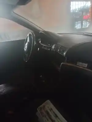 Veicolo di demolizione bmw serie 3 berlina (e46) 318i dell'anno 2002 alimentato n46b20a