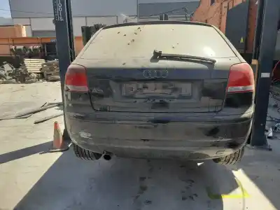 Veículo de Sucata audi a3 (8p) 1.6 16v fsi do ano 2004 alimentado blf