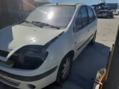 Veicolo di demolizione renault                                            scenic (ja..)                                                                                                                                                                                                                                              1.6 16v dynamique (ja0b/11) dell'anno 2001 alimentato k4m a7