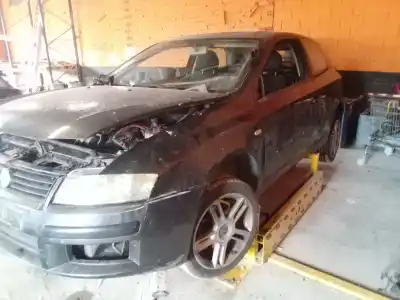 Veicolo di demolizione fiat stilo multi wagon (192) 1.9 jtd 140 dynamic multijet dell'anno 2004 alimentato 192a5000