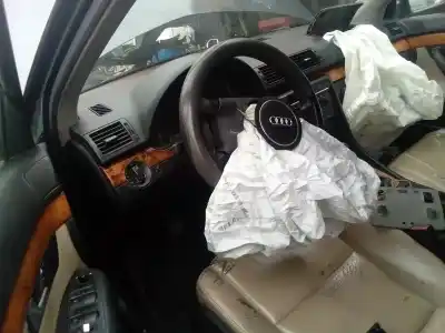 Scrapping Vehicle audi a4 avant (8e) 1.9 tdi (96kw) of the year 2003 powered awx