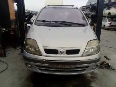 Veicolo di demolizione RENAULT                                            SCENIC (JA..)                                                                                                                                                                                                                                              Motor 1.9 Ltr. - 59 kW dTi Diesel dell'anno 2001 alimentato F9Q Q7
