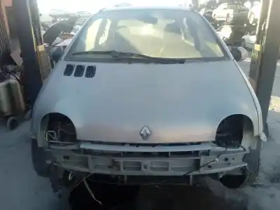Veicolo di demolizione RENAULT TWINGO (CO6) 1.2 Generation dell'anno 2002 alimentato 