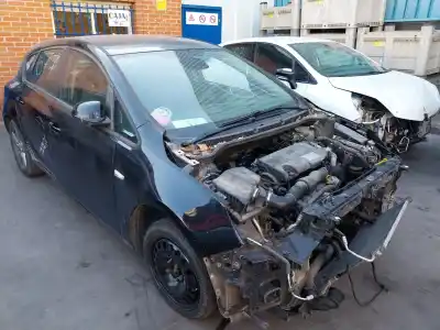 Verschrottungsfahrzeug opel astra j lim. cosmo des jahres 2011 angetrieben a17dtr