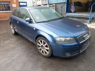 Véhicule à la ferraille audi a3 (8p) 2.0 fsi ambition de l'année 2003 alimenté axw