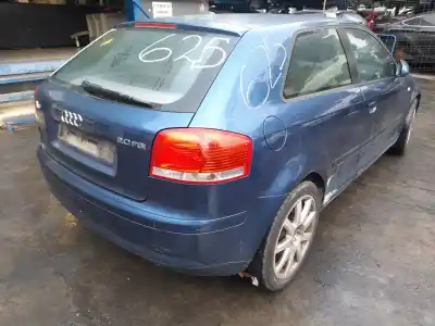 Véhicule à la ferraille audi a3 (8p) 2.0 fsi ambition de l'année 2003 alimenté axw