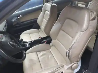 Véhicule à la ferraille audi a3 (8p) 2.0 fsi ambition de l'année 2003 alimenté axw