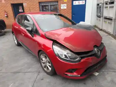 Véhicule à la ferraille renault clio iv limited de l'année 2017 alimenté d4fd7