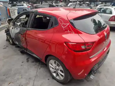 Véhicule à la ferraille renault clio iv limited de l'année 2017 alimenté d4fd7
