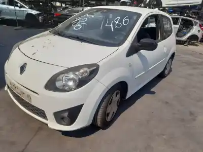 Veículo de Sucata renault twingo dynamique 76 cv / 56 kw do ano 2010 alimentado d4f772