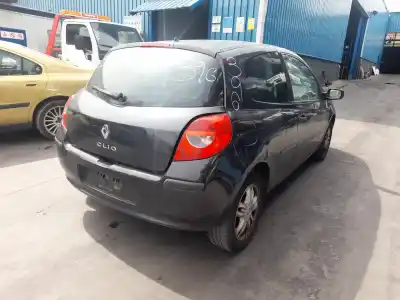 Scrapping Vehicle renault clio iii pack dynamique of the year 2006 powered k4j g7
