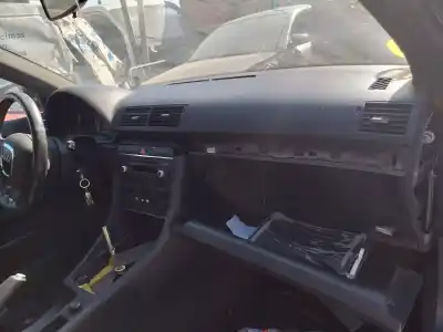 Veicolo di demolizione audi a4 berlina (8e) 2.0 tdi 16v (103kw) dell'anno 2006 alimentato bre