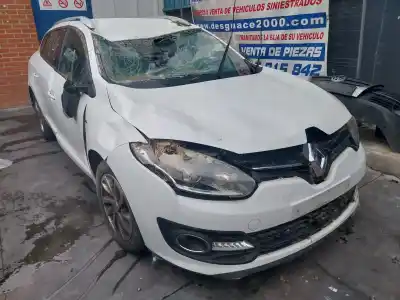 Veicolo di demolizione RENAULT MEGANE III SPORT TOURER  dell'anno 2015 alimentato K9K G6