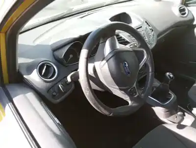 Здавання транспортного засобу ford                                               fiesta (ccn)                                                                                                                                                                                                                                               titanium року 2015 потужний sfjd