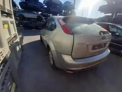 Vehicul casat ford focus berlina (cap) ghia al anului 2005 alimentat g8da