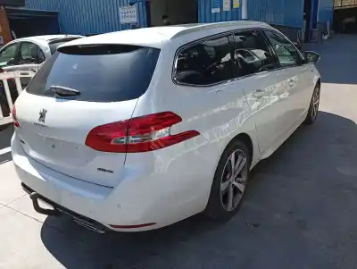Veicolo di demolizione peugeot 308 (p5) active pack 130 cv / 96 kw dell'anno 2016 alimentato hn02