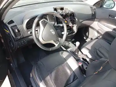 Veículo de Sucata hyundai i30 style do ano 2009 alimentado d4ea