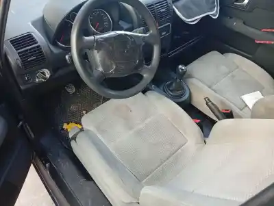 Scrapping Vehicle audi a2 (8z0) 1.4 of the year 2002 powered aua