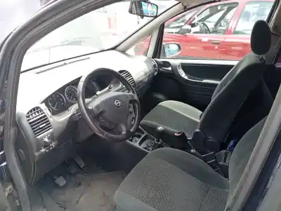 Scrapping Vehicle opel zafira a blue line of the year 2004 powered y20dth
