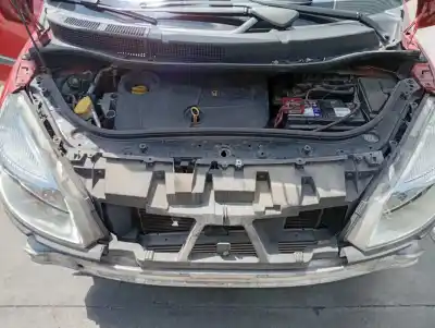 Verschrottungsfahrzeug renault scenic ii confort authentique 82 cv / 60 kw des jahres 2003 angetrieben k9k722